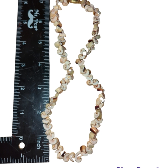 Shell necklace - Picture 2 of 2